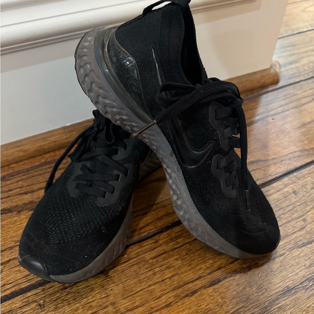 Nike Epic React Flyknit 2 Women's Running Shoes Size 8